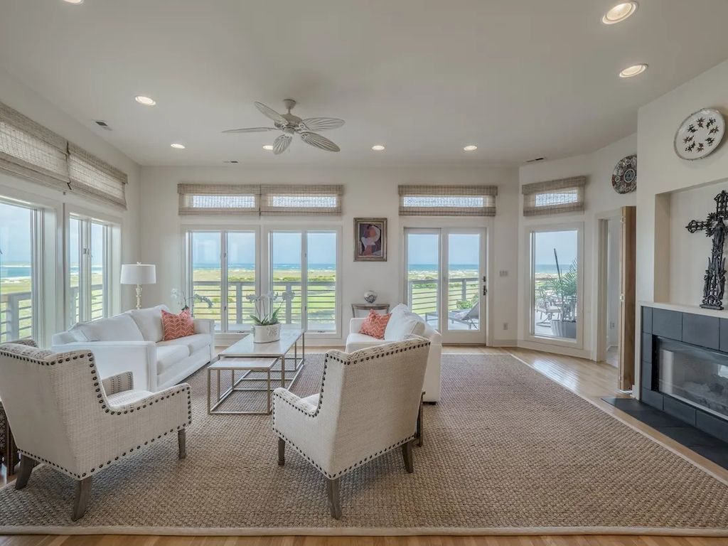 Spectacular Oceanfront Home in North Carolina Priced at $4,500,000