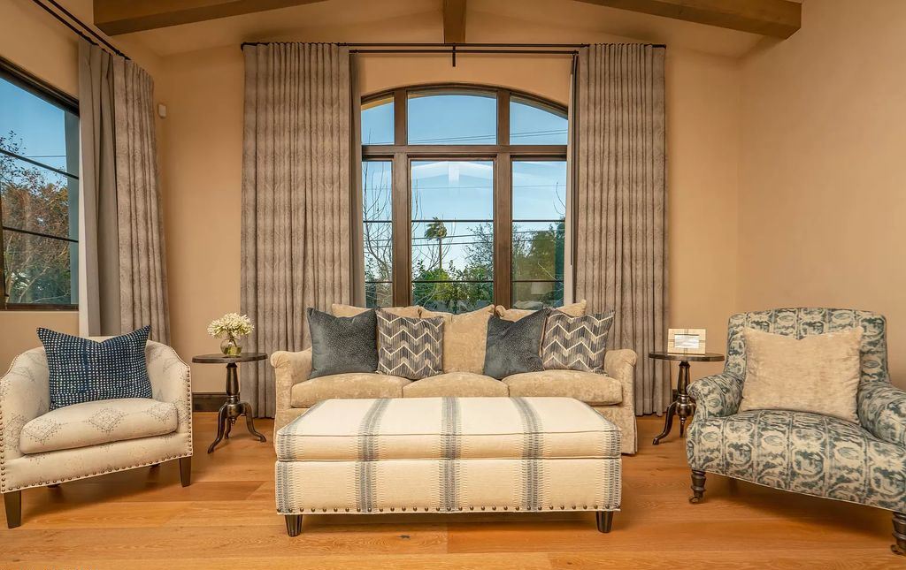 Impressive Arcadia house in Arizona designed by Caroline DeCesare hits Market for $3,750,000