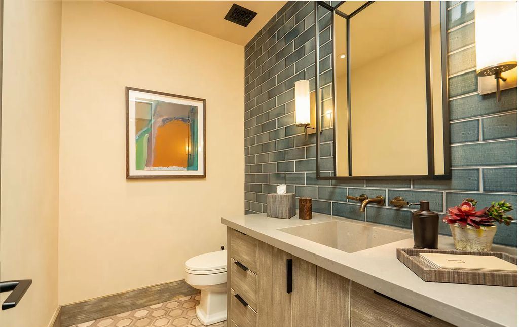 Impressive Arcadia house in Arizona designed by Caroline DeCesare hits Market for $3,750,000
