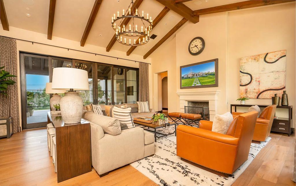 Impressive Arcadia house in Arizona designed by Caroline DeCesare hits Market for $3,750,000