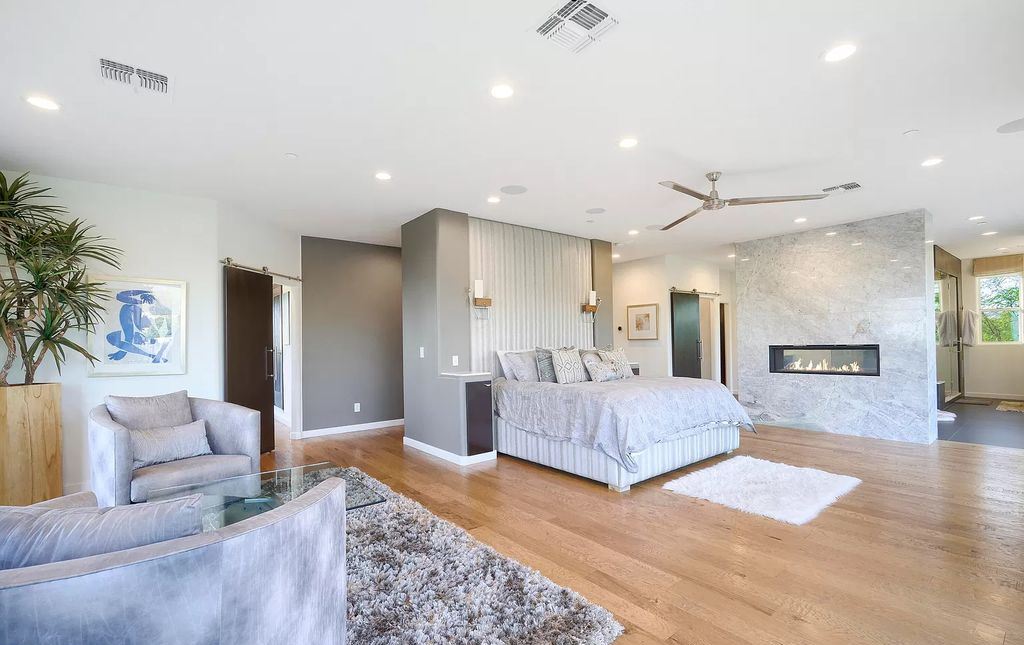 Breathtaking contemporary home in Arizona delights with million dollar views for Sale at $3,900,000