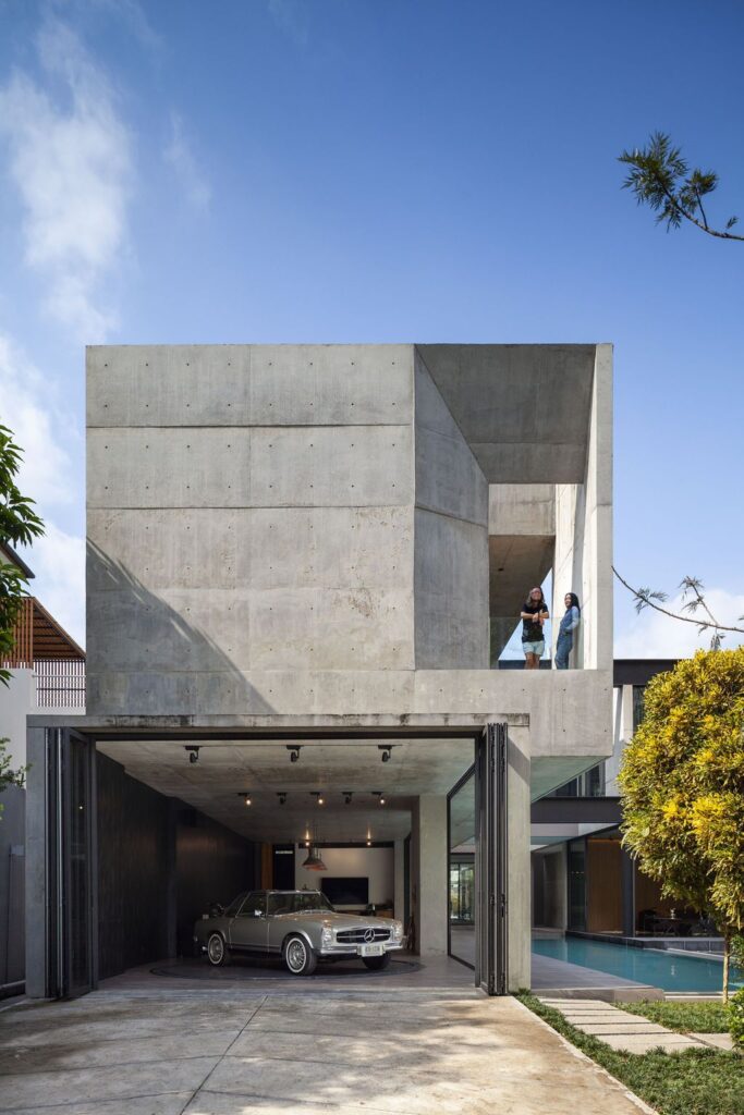 Baan Akat Yen residence filled with comfort cool breezes by Studio Krubka 11