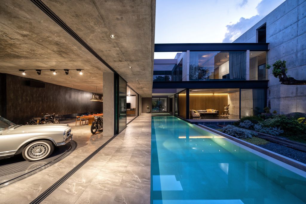 Baan Akat Yen residence filled with comfort cool breezes by Studio Krubka 41