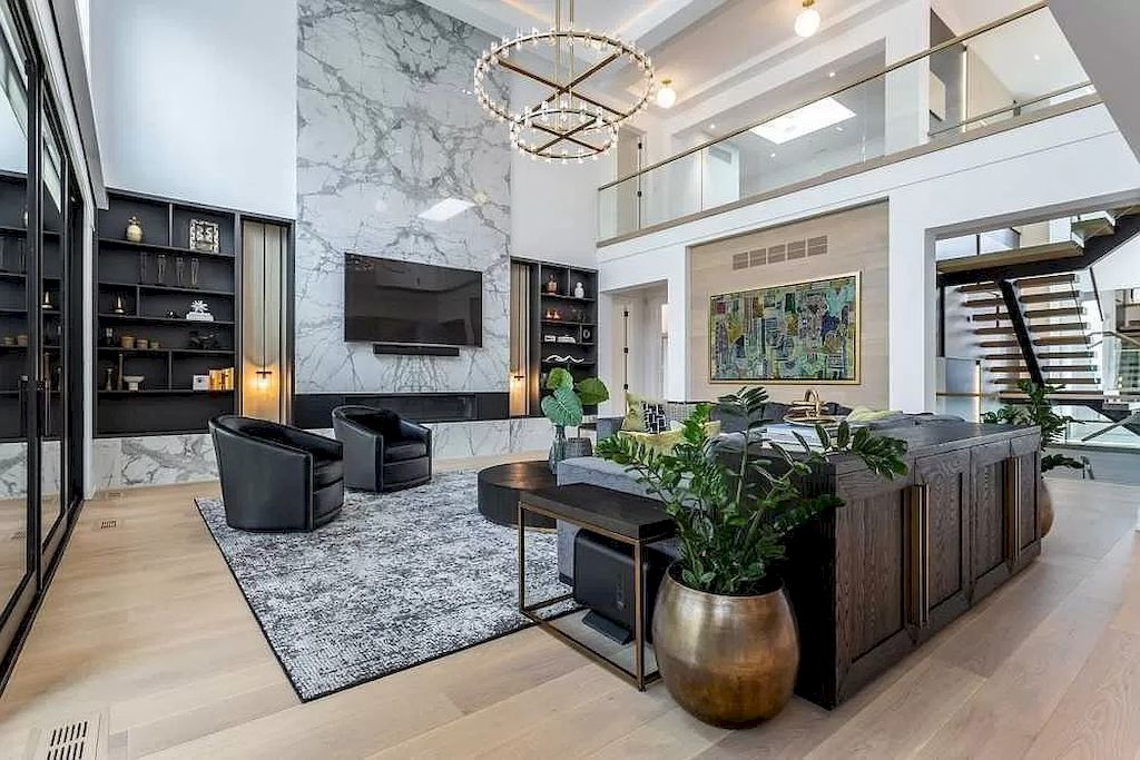 The Contemporary Smart Home in Ontario is an amazing home now available for sale. This home is located at 1585 Jalna Ave, Mississauga, ON L5J 1S8, Canada