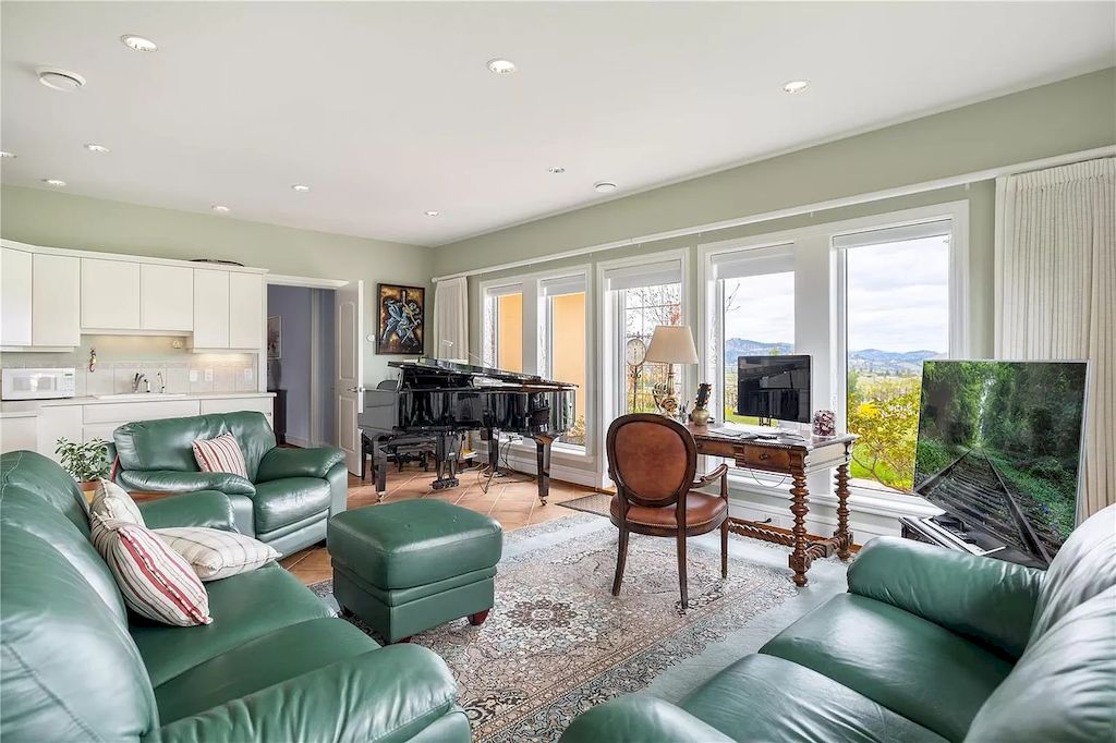 The Charming Italian Style Villa in Kelowna is a private country estate now available for sale. This home is located at 3240 Pooley Rd, Kelowna, BC V1W 4G7, Canada