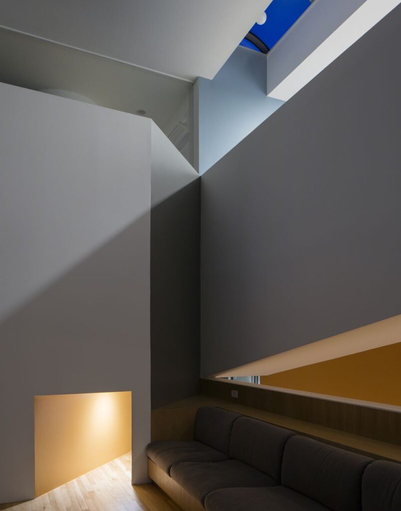 House in the Dunes, Stunning Renovation by Worrell Yeung Architecture