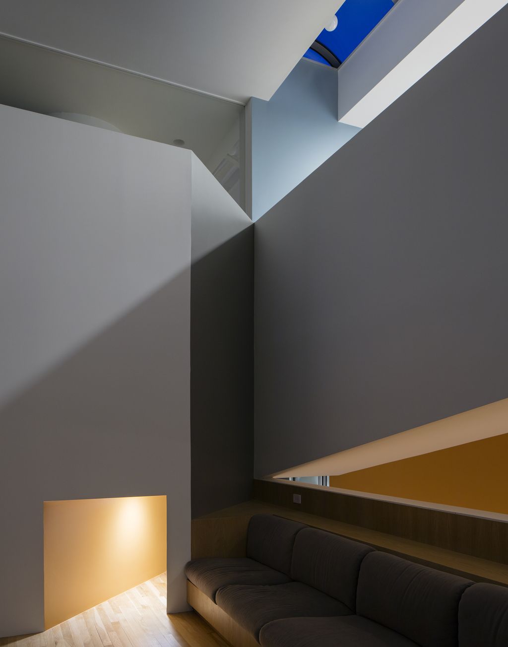 House in the Dunes, Stunning Renovation by Worrell Yeung Architecture