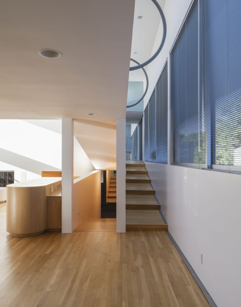 House in the Dunes, Stunning Renovation by Worrell Yeung Architecture