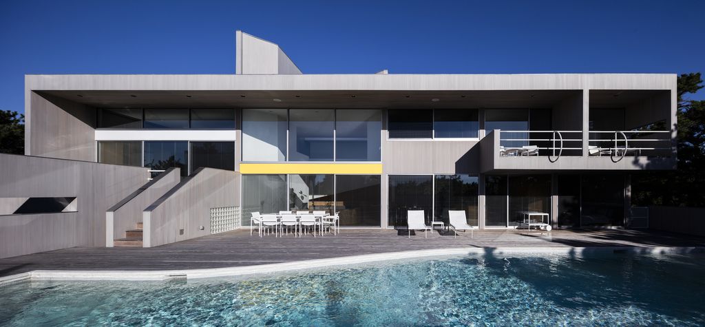House in the Dunes Stunning Renovation by Worrell Yeung Architecture 5