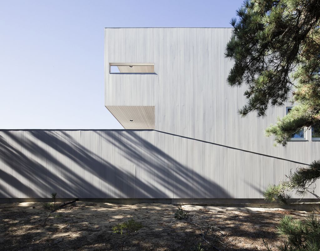 House in the Dunes Stunning Renovation by Worrell Yeung Architecture 8