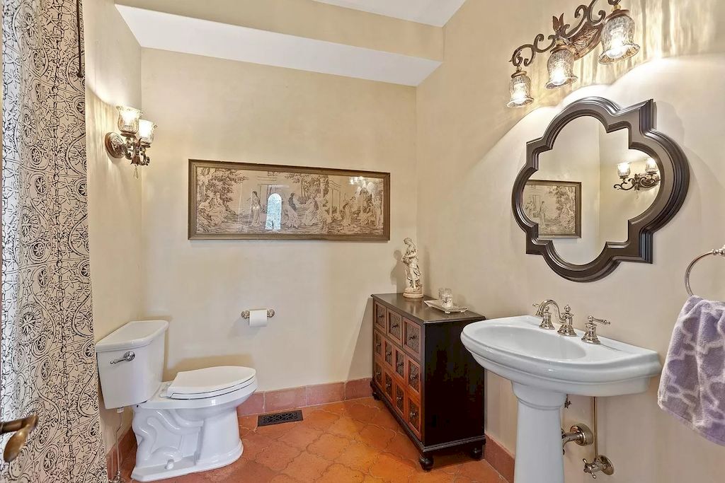 The Incredible Home in Washington combines old-world design with today’s modern conveniences now available for sale. This home is located at 8719 S Palouse Hwy, Spokane, Washington