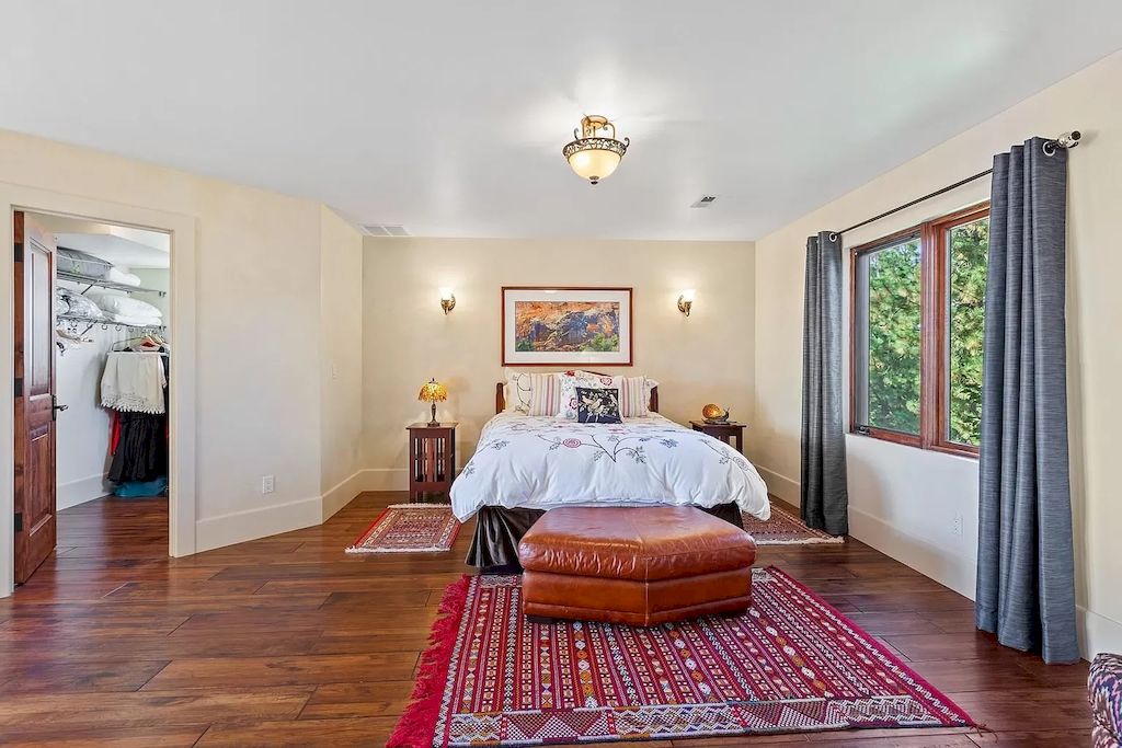 The Incredible Home in Washington combines old-world design with today’s modern conveniences now available for sale. This home is located at 8719 S Palouse Hwy, Spokane, Washington