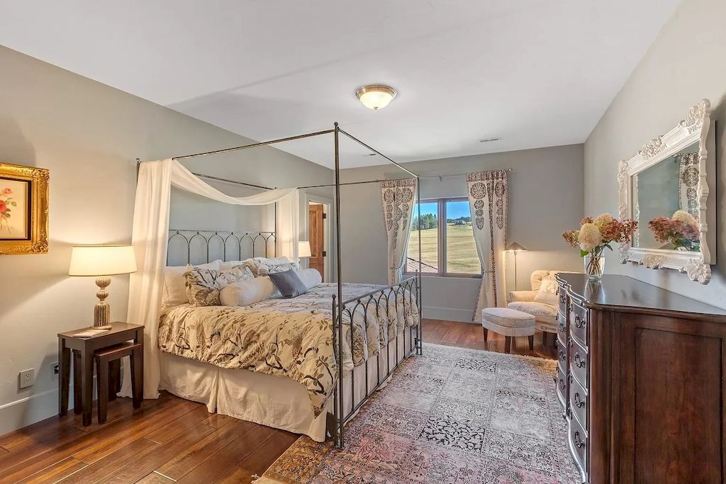 The Incredible Home in Washington combines old-world design with today’s modern conveniences now available for sale. This home is located at 8719 S Palouse Hwy, Spokane, Washington