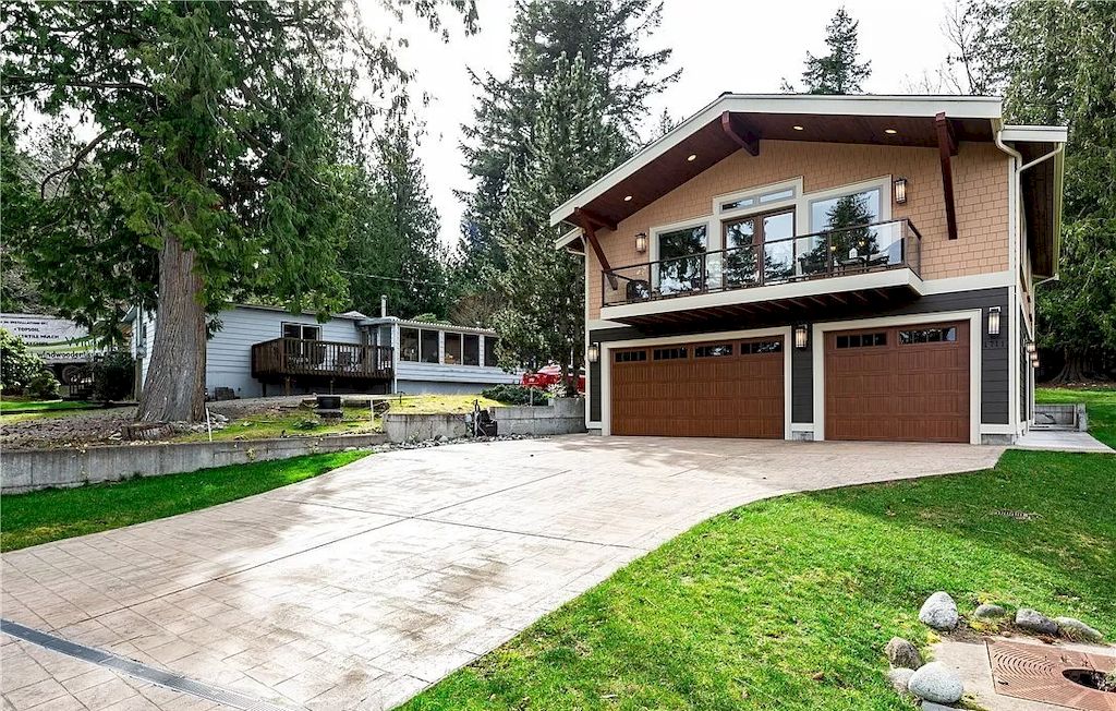The Lakefront Home in Washington features incredible views now available for sale. This home is located at 1708 Euclid Ave, Bellingham, Washington