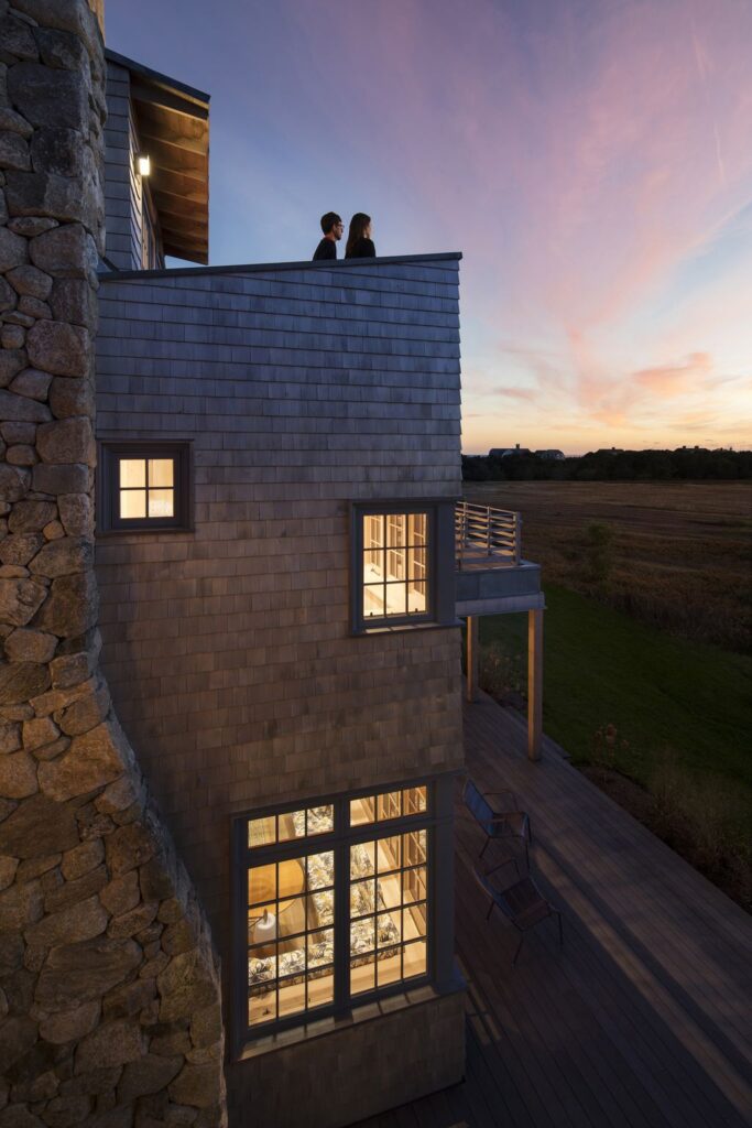 Meadow Beach house offers laid back elegance by Andrew Franz Architect 1