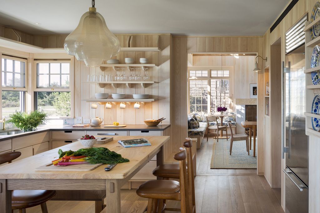 Meadow Beach house offers laid back elegance by Andrew Franz Architect 10