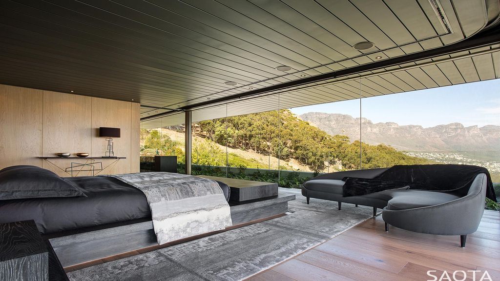 OVD 919 Mountainside villa with Spectacular Cape Town views by SAOTA 11