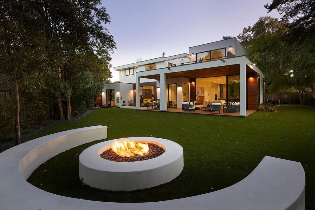 The Home in Palo Alto is a newly built contemporary estate with high-end materials, luxe finishes, and superior craftsmanship now available for sale. This home located at 843 Sutter Ave, Palo Alto, California;