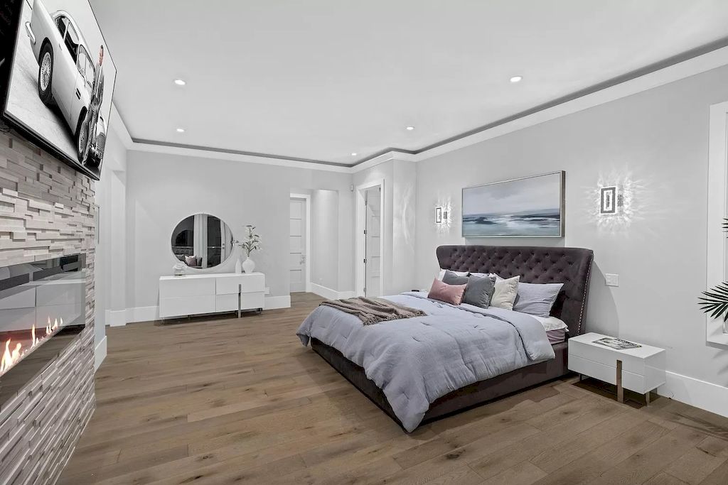 The Stunning Estate in Surrey is an architectural masterpiece now available for sale. This home is located at 13262 Woodcrest Dr, Surrey, BC V4P 1W5, Canada