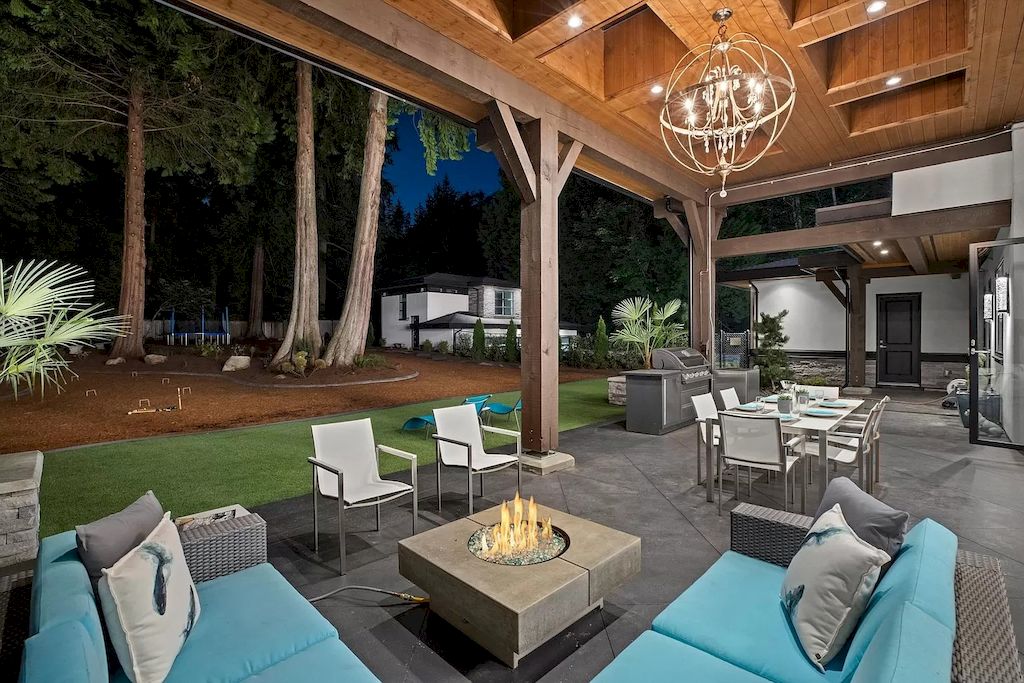 The Stunning Estate in Surrey is an architectural masterpiece now available for sale. This home is located at 13262 Woodcrest Dr, Surrey, BC V4P 1W5, Canada