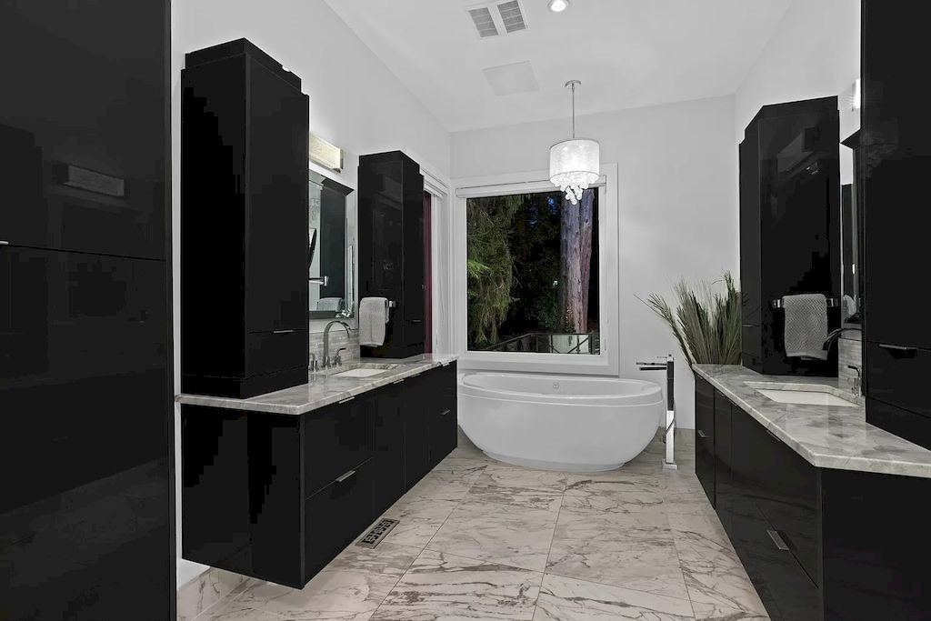 The Stunning Estate in Surrey is an architectural masterpiece now available for sale. This home is located at 13262 Woodcrest Dr, Surrey, BC V4P 1W5, Canada