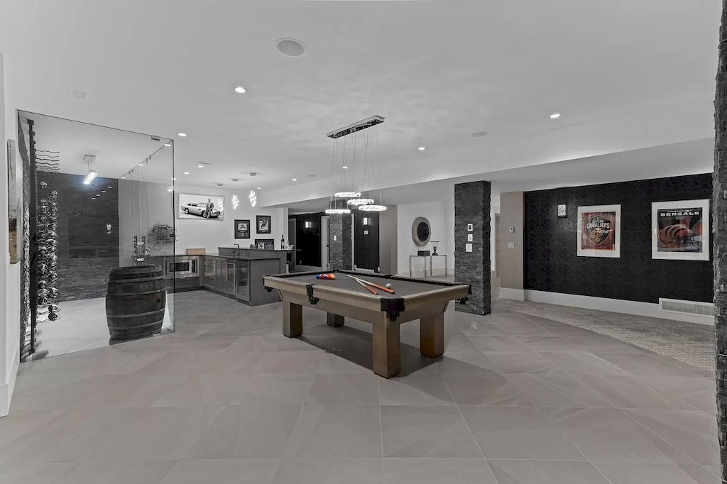 The Stunning Estate in Surrey is an architectural masterpiece now available for sale. This home is located at 13262 Woodcrest Dr, Surrey, BC V4P 1W5, Canada