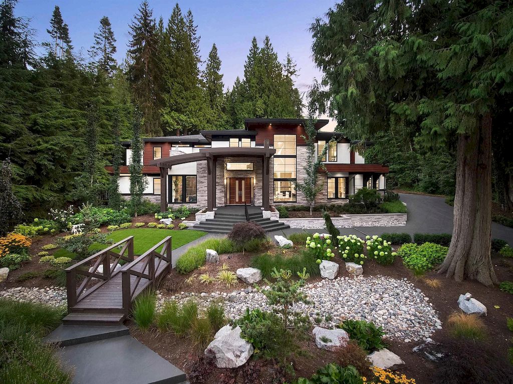 The Stunning Estate in Surrey is an architectural masterpiece now available for sale. This home is located at 13262 Woodcrest Dr, Surrey, BC V4P 1W5, Canada