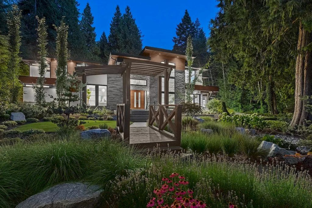 The Stunning Estate in Surrey is an architectural masterpiece now available for sale. This home is located at 13262 Woodcrest Dr, Surrey, BC V4P 1W5, Canada
