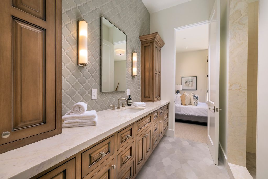 The Newport Coast Mansion is a new construction estate located within Newport Coast’s prized Pelican Hill gated community now available for sale. This home located at 7 Harbor Lgt, Newport Coast, California