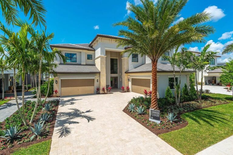 This $3,400,000 Newly Built Boca Raton Home with An Amazing Pool