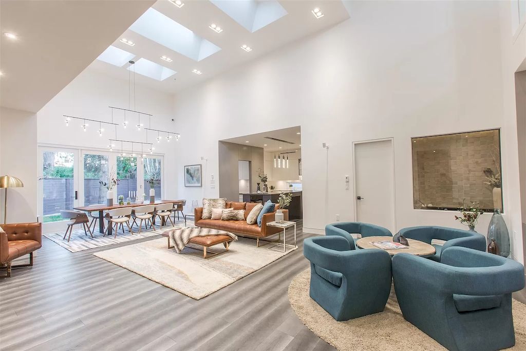 The Modern Home in Richmond is a true blend of convenience and content now available for sale. This home is located at 8731 Cullen Cres, Richmond, BC V6Y 2W9, Canada