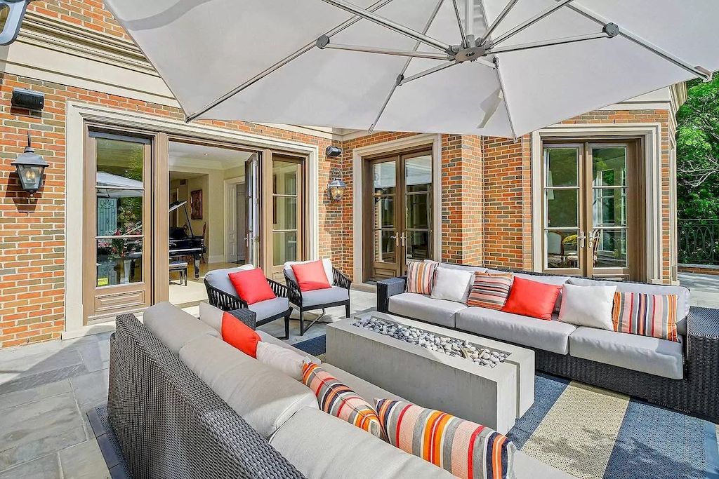 The Timeless Magnificent Estate in Toronto is an amazing home now available for sale. This home is located at 27 Alderbrook Dr, Toronto, ON M3B 1E3, Canada