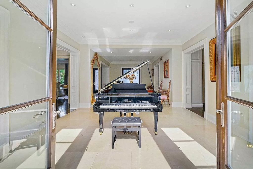 The Timeless Magnificent Estate in Toronto is an amazing home now available for sale. This home is located at 27 Alderbrook Dr, Toronto, ON M3B 1E3, Canada