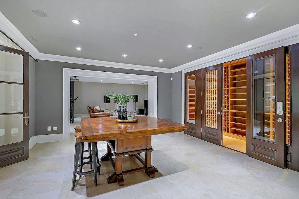 The Timeless Magnificent Estate in Toronto is an amazing home now available for sale. This home is located at 27 Alderbrook Dr, Toronto, ON M3B 1E3, Canada
