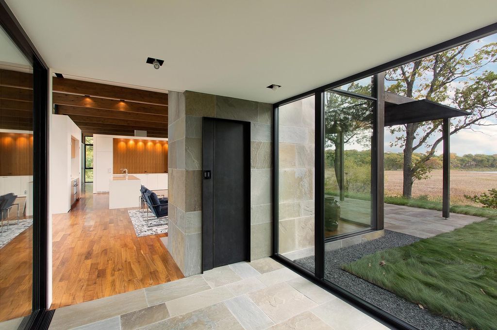 Woodland House brings the Nature beauty by ALTUS Architecture + Design