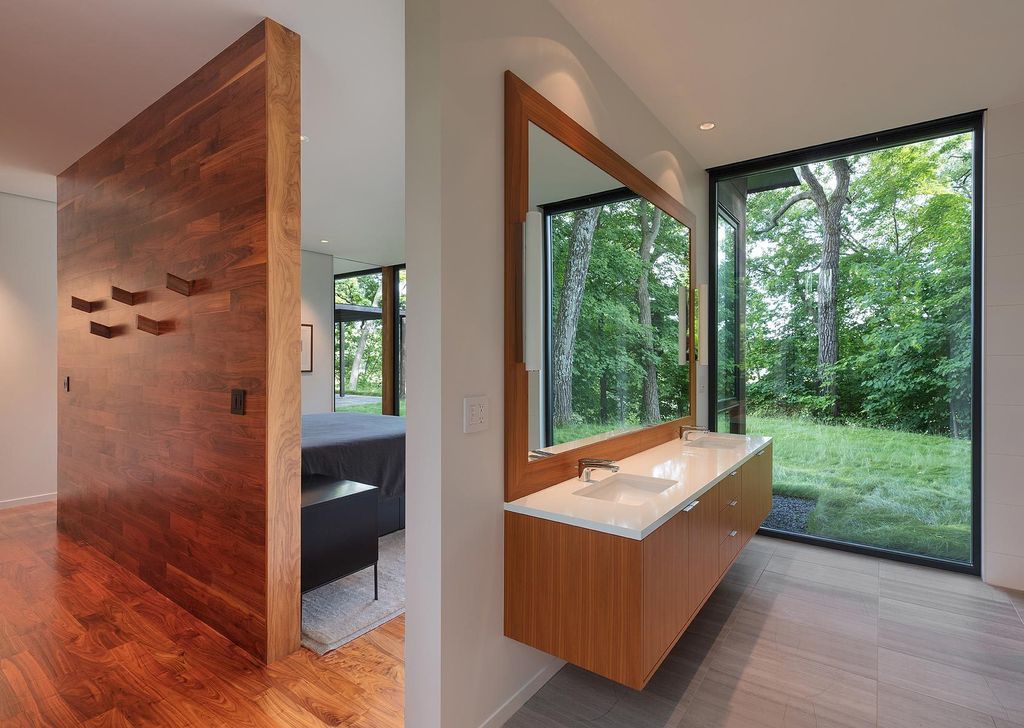 Woodland House brings the Nature beauty by ALTUS Architecture + Design