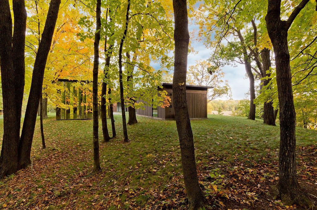 Woodland House brings the Nature beauty by ALTUS Architecture Design 31