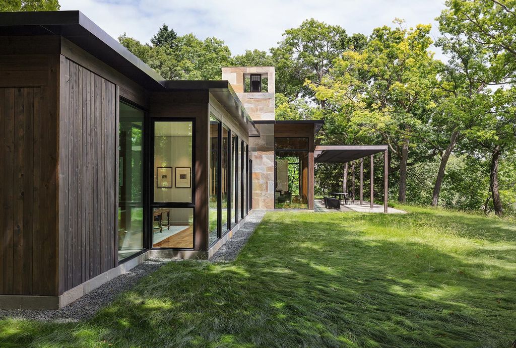Woodland House brings the Nature beauty by ALTUS Architecture + Design