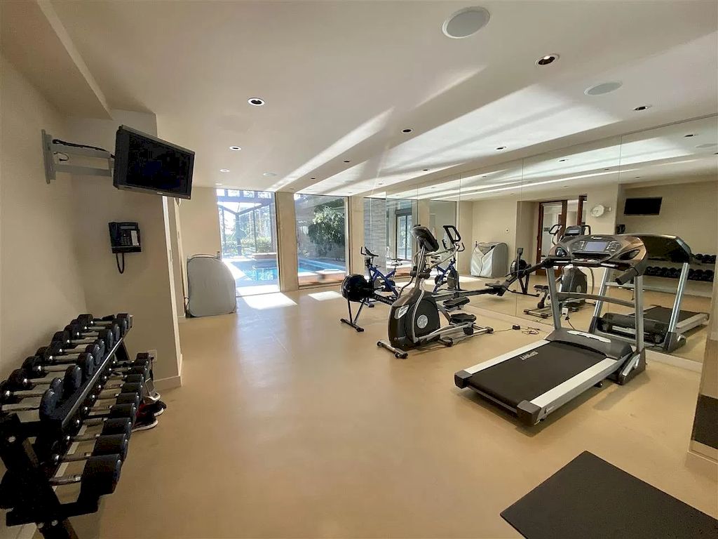 The World-Class Estate in West Vancouver is a spectacular concrete residence now available for sale. This home is located at 2860 Mathers Ave, West Vancouver, BC V7V 2J9, Canada