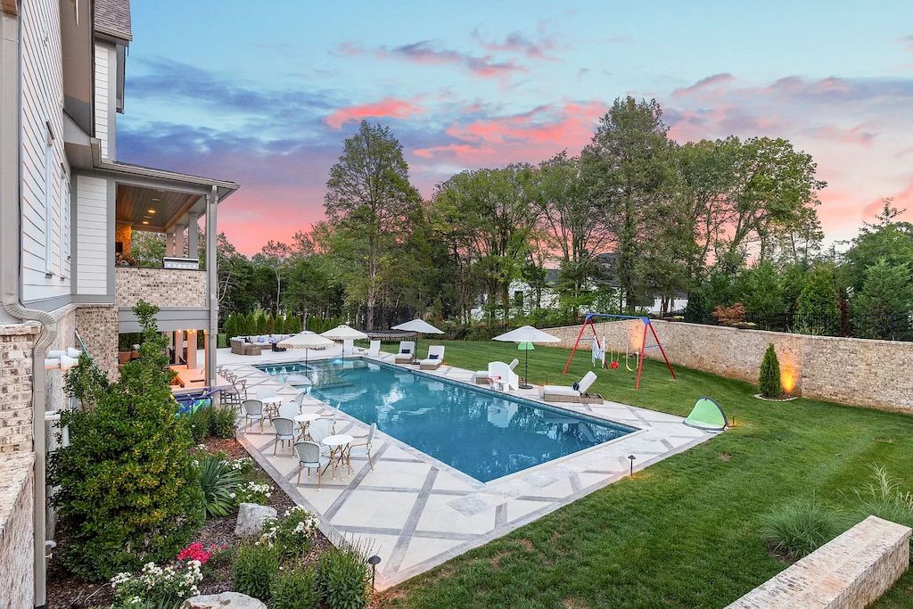 This $3,499,000 Coveted Home Perfect for Entertaining Year Round in Tennessee