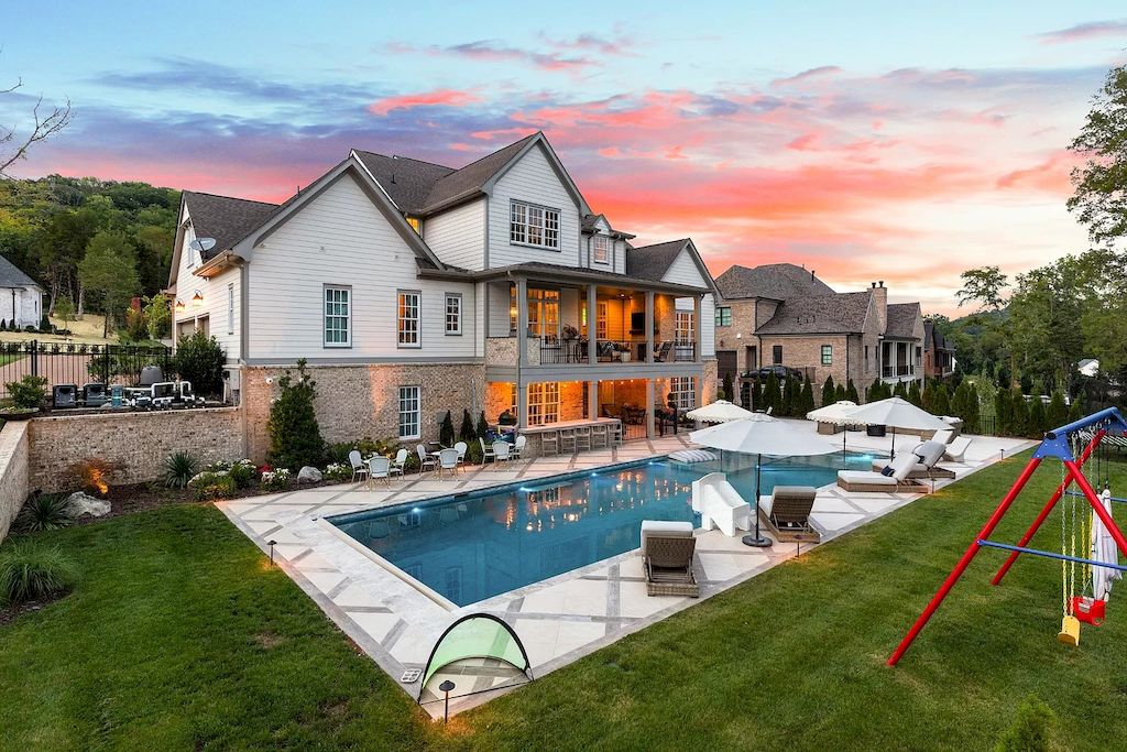 This $3,499,000 Coveted Home Perfect for Entertaining Year Round in Tennessee