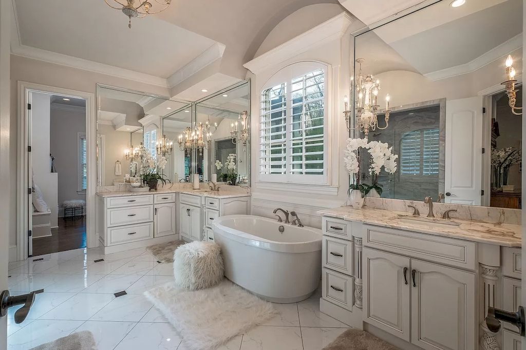 Tranquility and Inspiration Abounds in this Tennessee $3,800,000 Elegant Estate