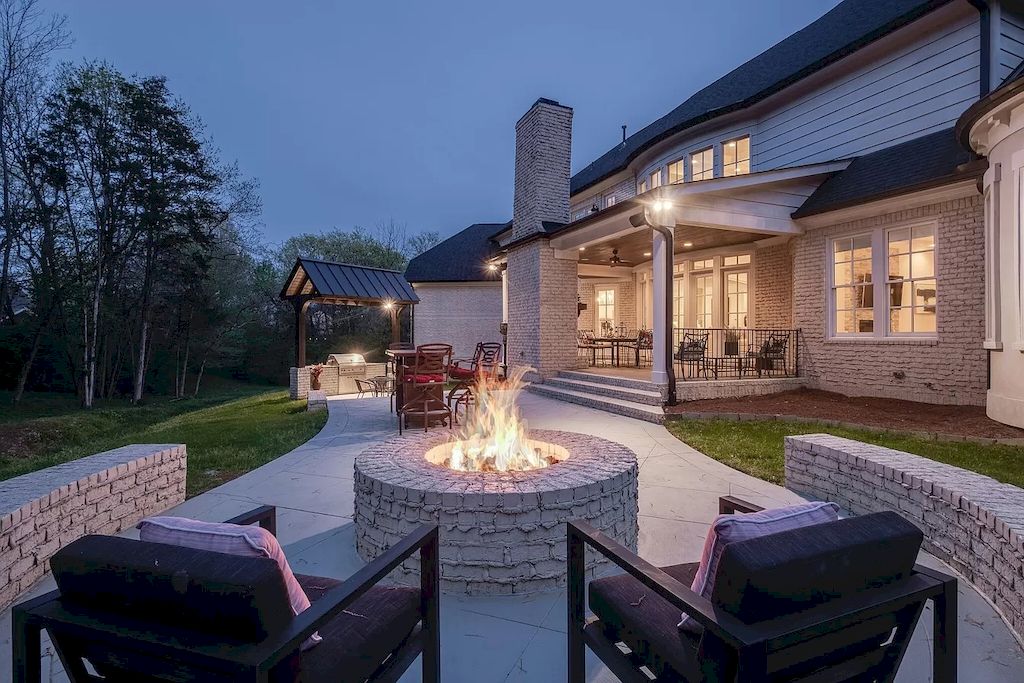 Tranquility and Inspiration Abounds in this Tennessee $3,800,000 Elegant Estate