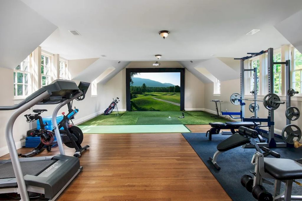 Connecticut Spectacular Pool House with Panoramic Vista of the Lake on Market for  $17,000,000