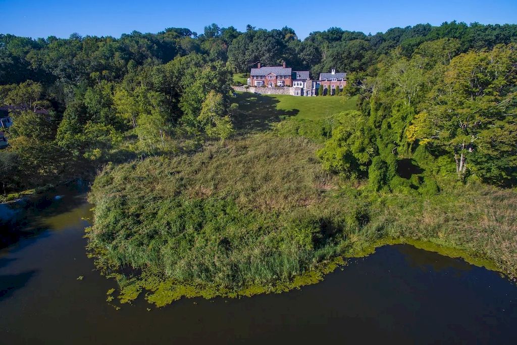 Connecticut Spectacular Pool House with Panoramic Vista of the Lake on Market for  $17,000,000