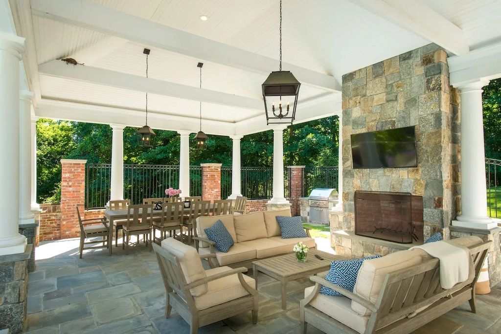 Connecticut Spectacular Pool House with Panoramic Vista of the Lake on Market for  $17,000,000