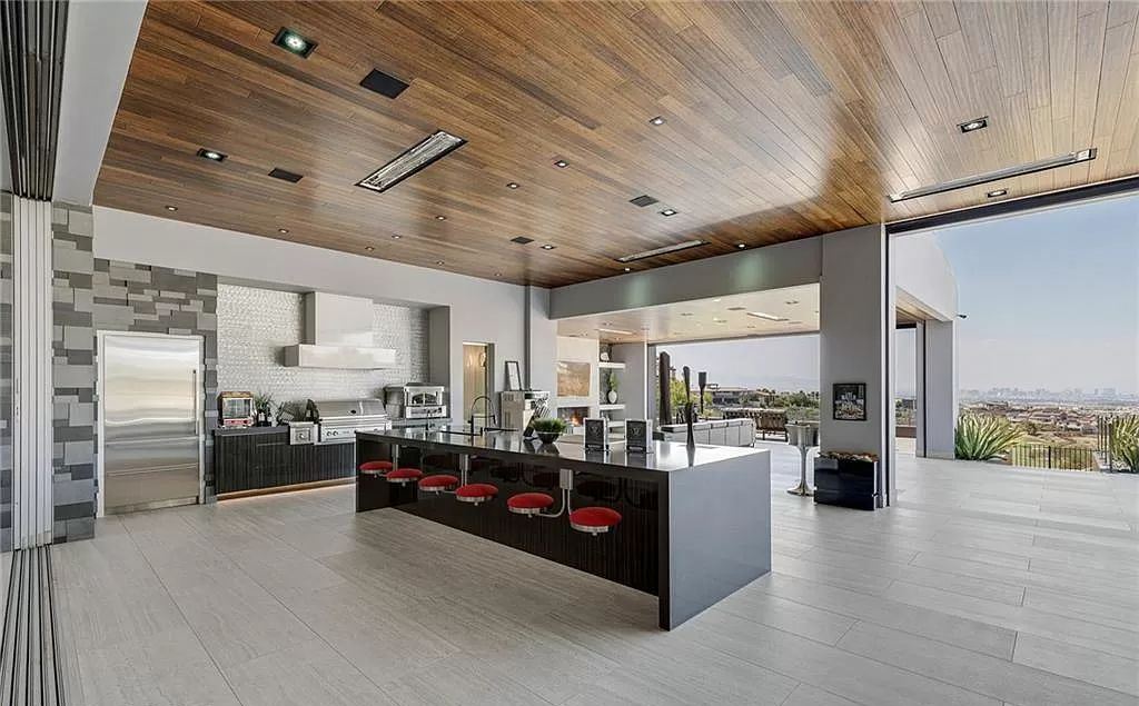 Modern Impressive Residence in Nevada with the highest quality smart home automation technology sells for $32,500,000