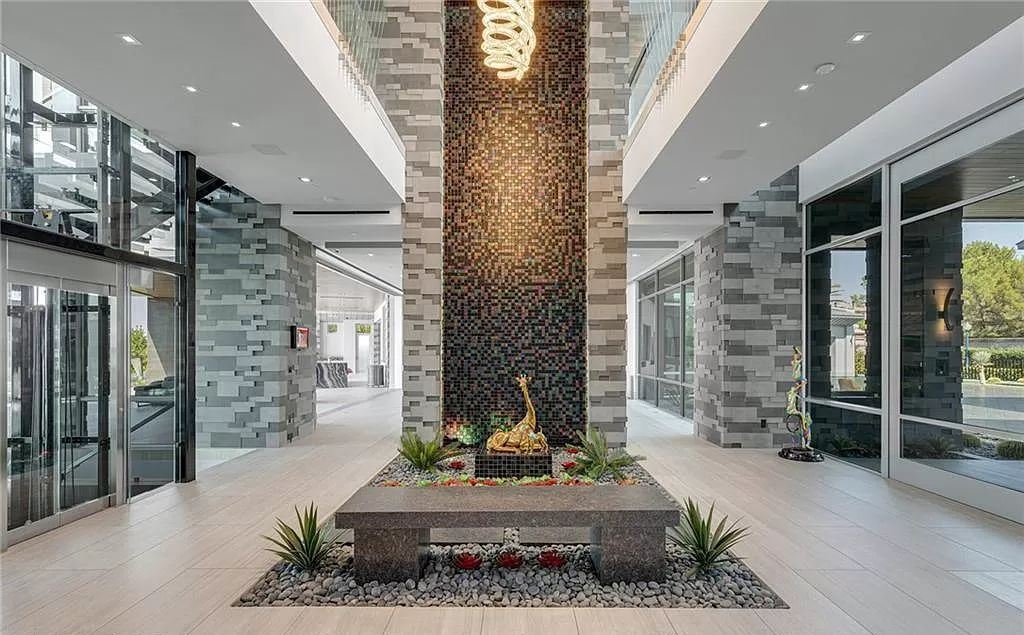 Modern Impressive Residence in Nevada with the highest quality smart home automation technology sells for $32,500,000
