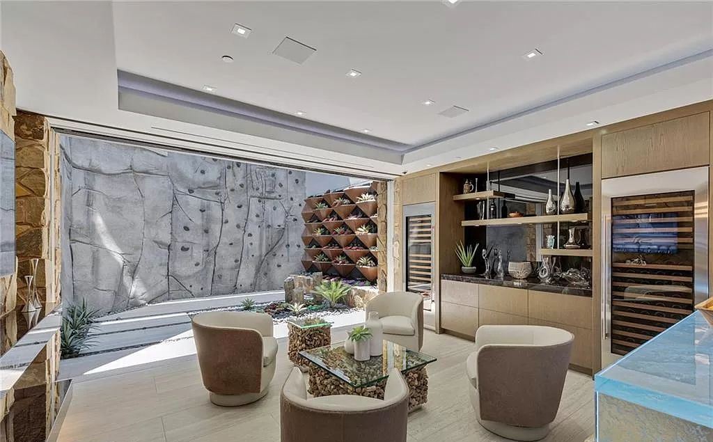 Modern Impressive Residence in Nevada with the highest quality smart home automation technology sells for $32,500,000