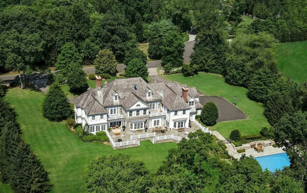 Live Life to the Full in Connecticut in this $6,500,000 Majestic Georgian Colonial 